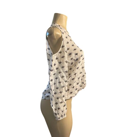 Women US-4 Topshop Cream Bee Print Blouse Shirt Top Faux Wrap Cold Shoulder - Picture 5 of 6